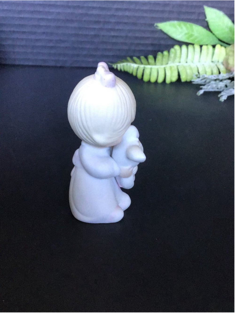 Precious Moments “Jesus Loves me” figurine - Picture 4 of 5